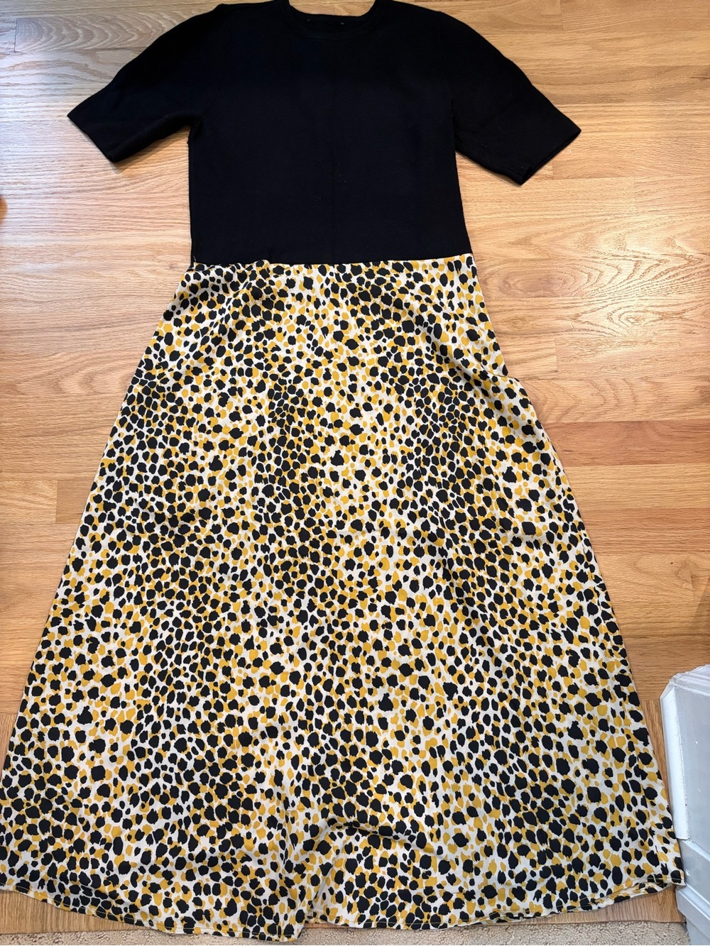 Ann Taylor Black Knit Top with Yellow & Black Spot Skirt Dress Sz M